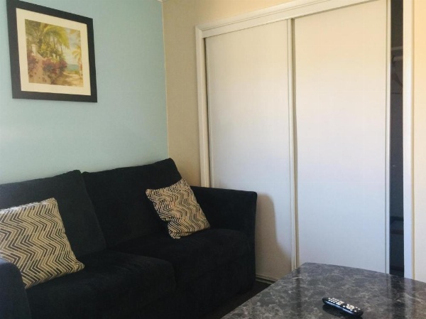 Dolphin Cove Motel image 63