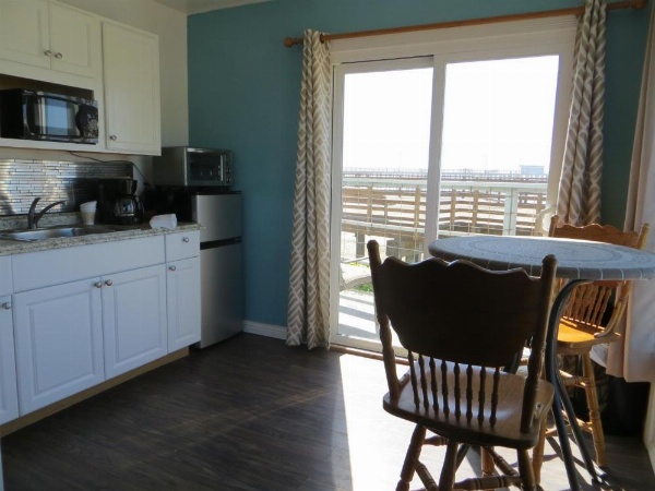 Dolphin Cove Motel image 74